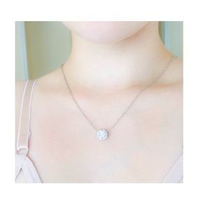 ROUND CUT PENDANT NECKLACE